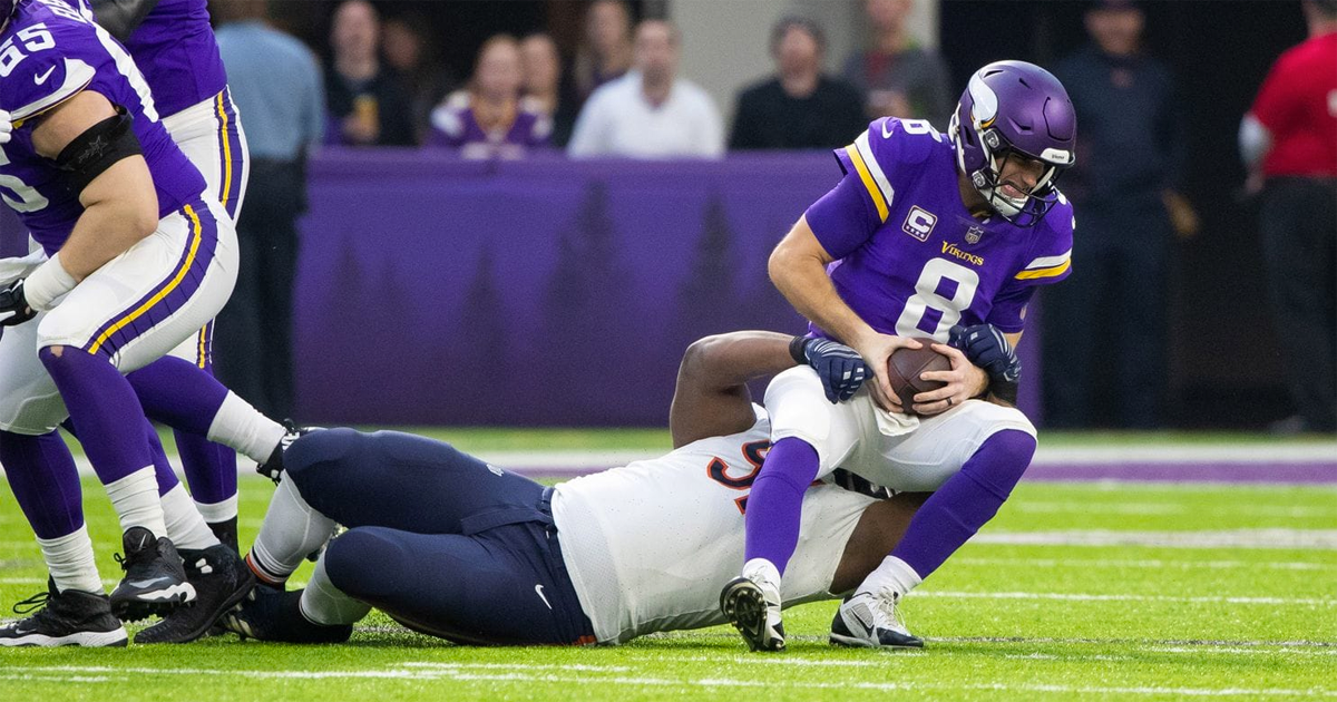 Skol! (Cheers!) Bears crush Vikings, shatter their playoff hopes