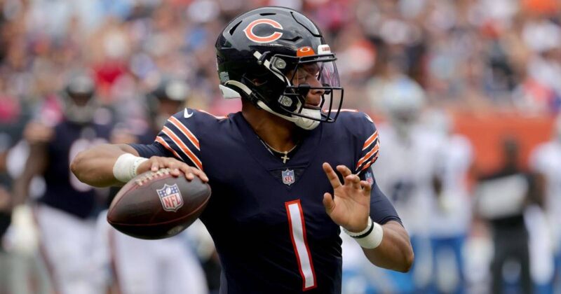 Fields has strong second start, Bears oust Lions