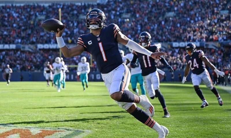 Fields puts on a record-breaking show as Bears fall to the Dolphins