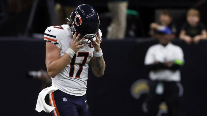 Penalties, turnovers cost Bears in loss to Saints