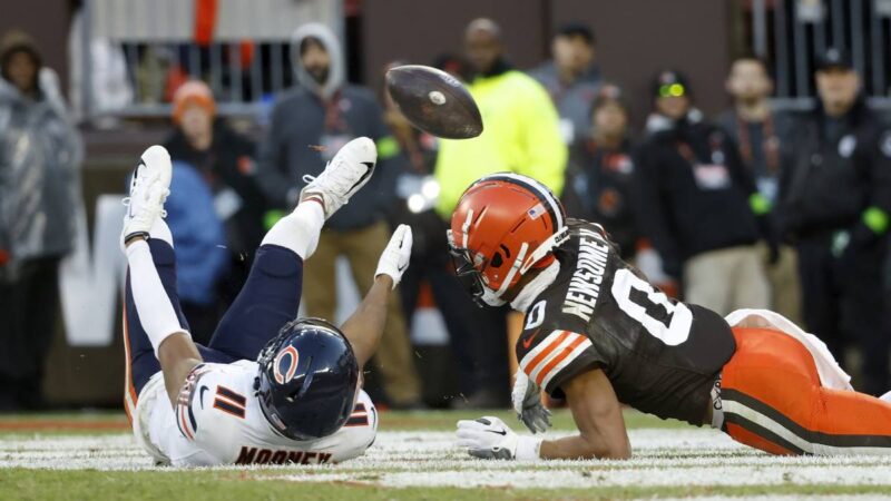 Bears cough up another late lead, fall to the Browns